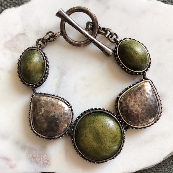 Lucky Brand Green Wood And Metal Cabachon Bracelet - Picture 4 of 15
